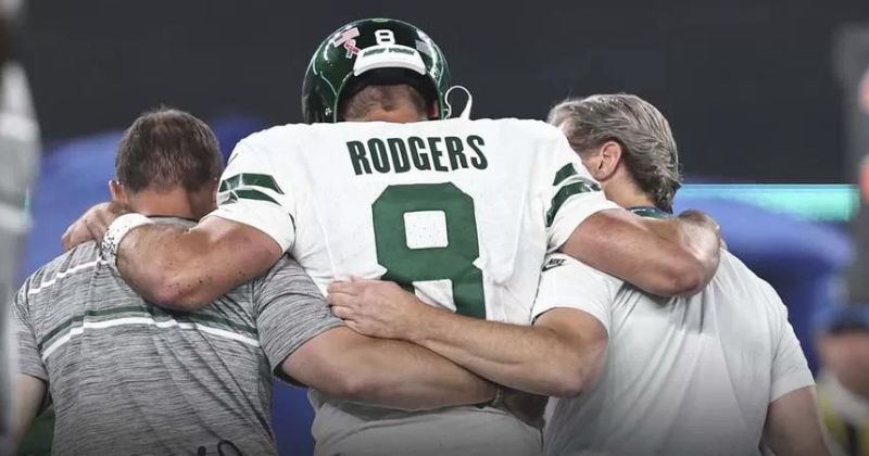 Aaron Rodgers: The Anticipation of a Heroic Return